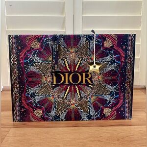Dior shopping bag